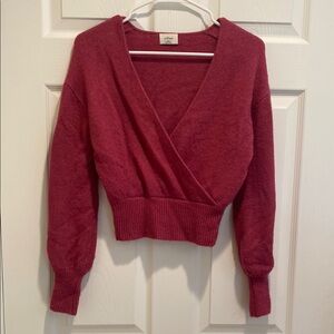 Wilfred Pink V-Neck Cropped Sweater